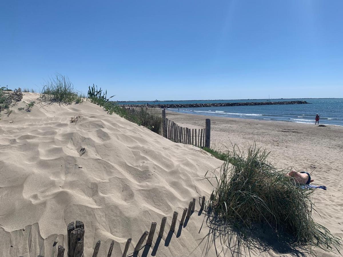 La Mer Et La Plage Au Bout Du Parc Appartement 4 Couchages Avec Jardin La Grande Motte Exteriör bild